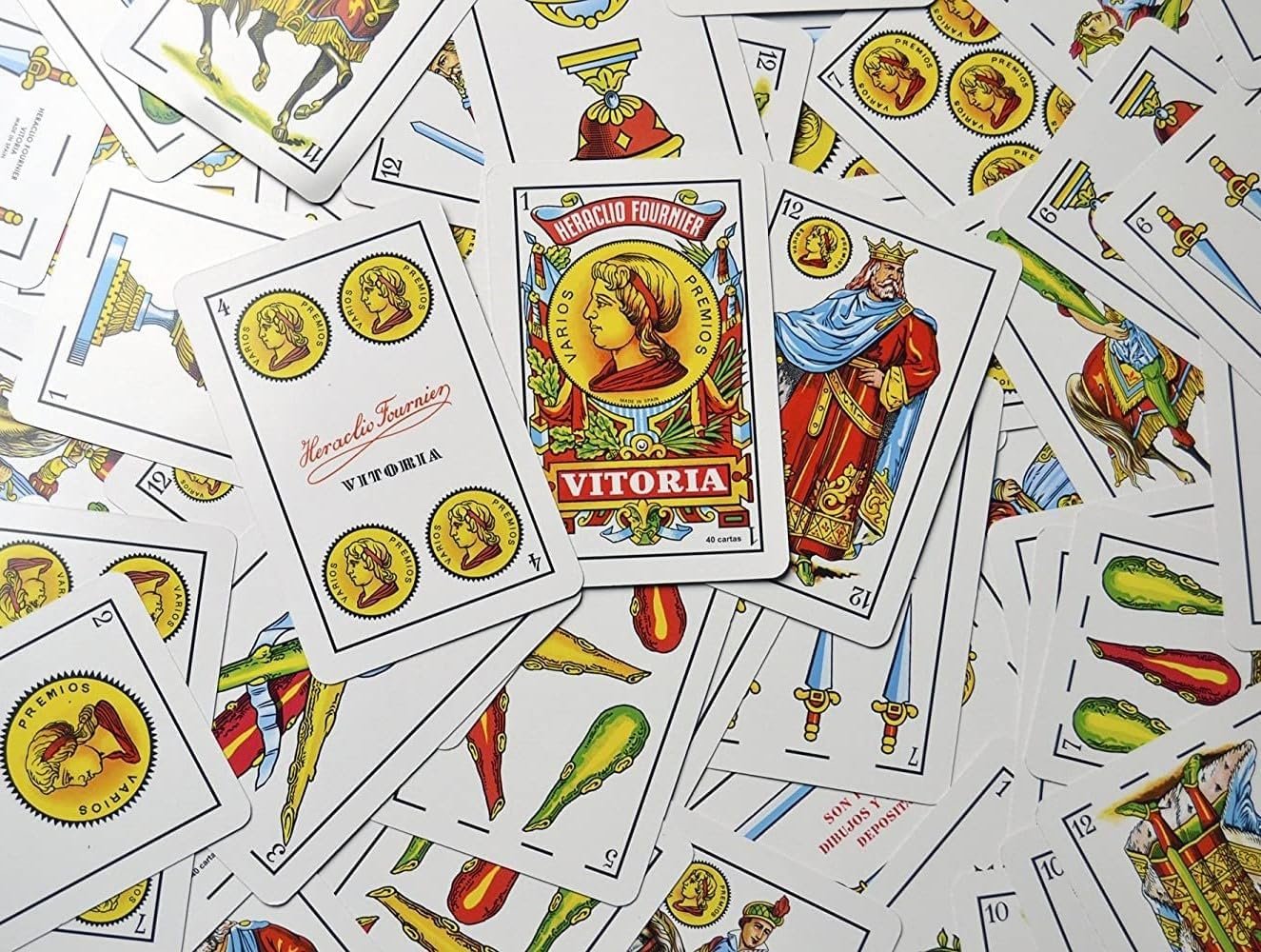 Heraclio Fournier F20984 No. 1 Spanish Plastic Marked Playing Cards For Infrared Sunglasses & UV Contact Lenses - Image 4